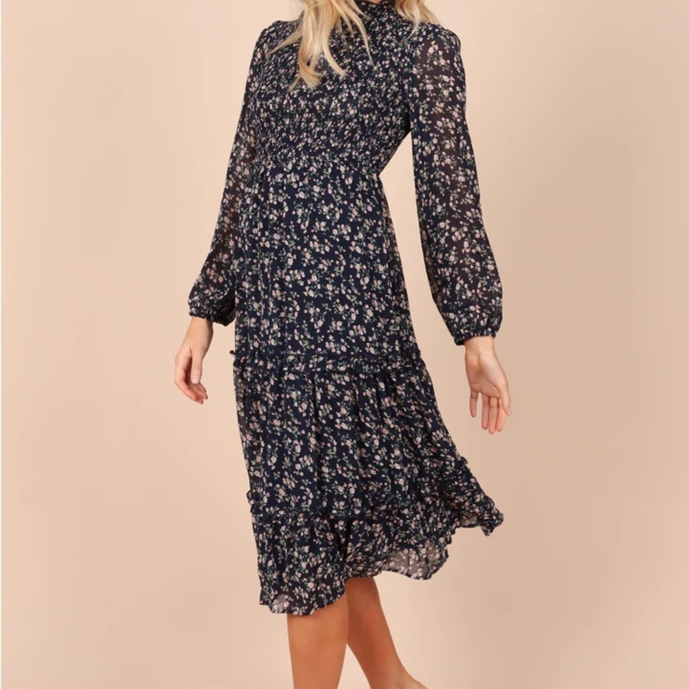 PETAL & PUP EDWINA SHIRRED FRILL LONG SLEEVE MIDI DRESS - NAVY FLORAL